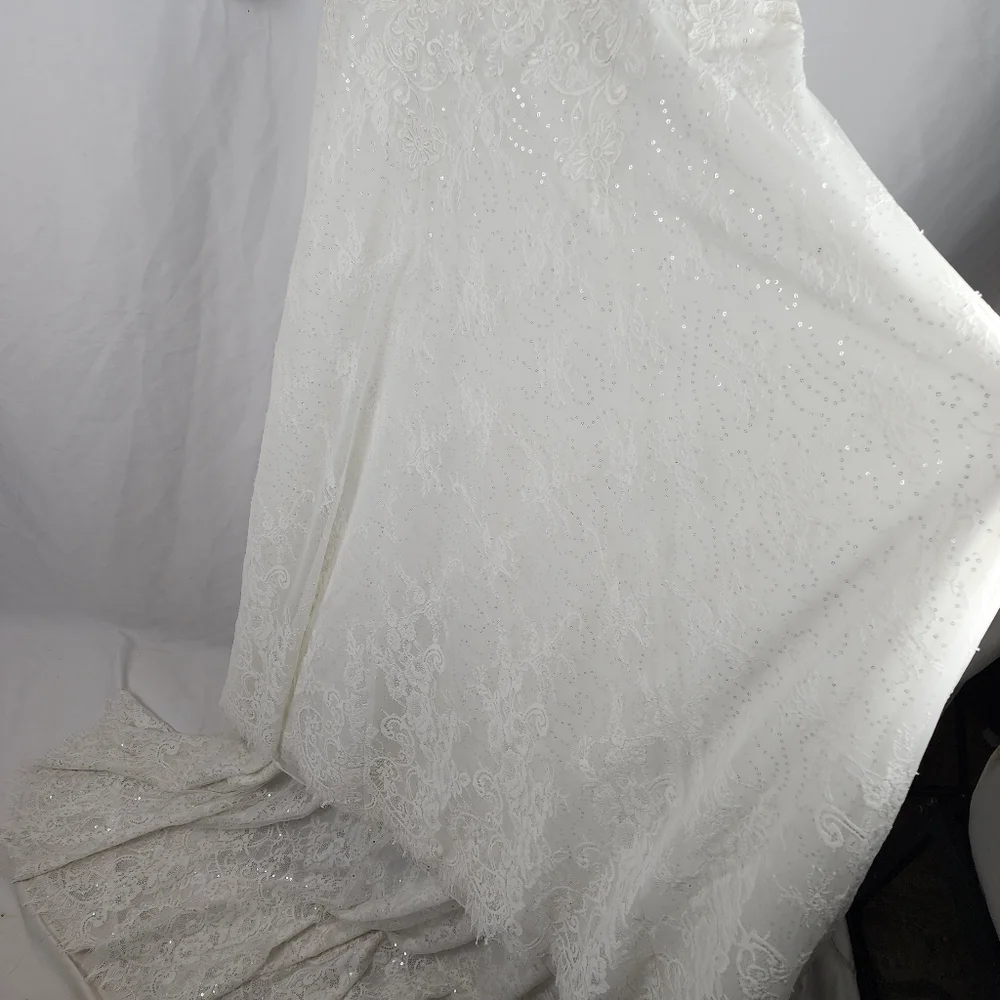 Never worn Svetlana Bridal Couture Plus Size Wedding Dress - Picture 15 of 16